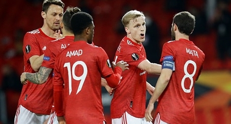 Cavani cán mốc lịch sử, MU nhẹ nhàng vào bán kết Europa League