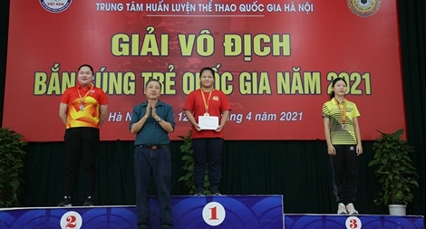 Xạ thủ CAND phá kỷ lục tại Giải vô địch Bắn súng trẻ quốc gia