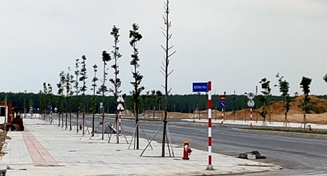 Ai nắm đằng chuôi?