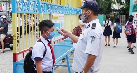 27 tỉnh thành cho học sinh tạm dừng đến trường 