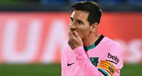 Barca đã chính thức "gương cờ trắng", HLV Koeman nói gì?