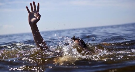 Ra chơi cống nước, 3 học sinh bị nước cuốn