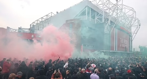 Liverpool đã "đánh úp" người biểu tình như thế nào