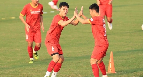 Phương án tiền vệ trung tâm ở đội tuyển Việt Nam