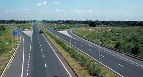 Dự án cao tốc Bắc - Nam chậm tiến độ vì giá vật liệu tăng chóng mặt