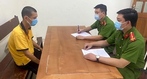Qua làm căn cước công dân, vận động đối tượng truy nã đầu thú