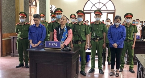 30 năm tù cho nhóm lừa đảo chiếm đoạt tài sản