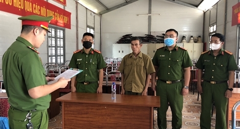 Khởi tố chủ rừng để lâm tặc chặt 150 cây ban