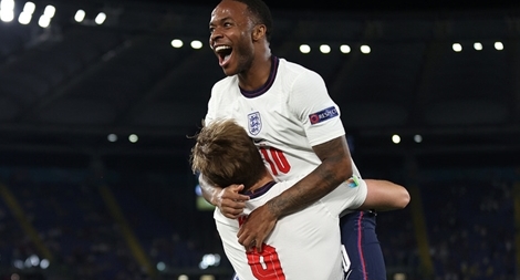 Tiền vệ Nghiêm Xuân Tú: “ĐT Anh cần sự tự ái của những ngôi sao”