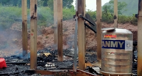 Cô gái khuyết tật tử vong trong đám cháy giữa đêm khuya