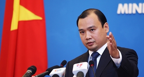 Phản đối Trung Quốc khai trương đường bay dân dụng tới đảo Phú Lâm