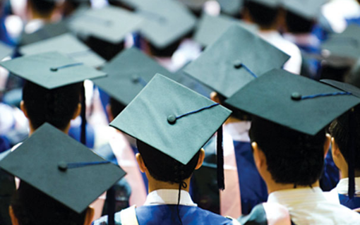 Hà Nội khuyến cáo cán bộ dùng bằng cấp giả nên từ chức