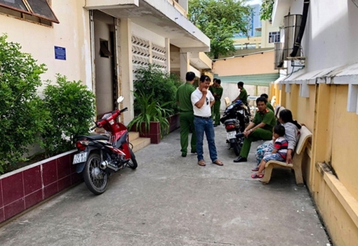 Bé trai hai tuổi tử vong bất thường trong nhà trẻ tự phát