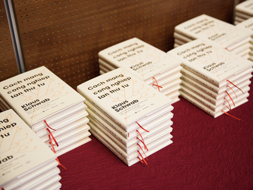 Ra mắt cuốn sách về Cách mạng Công nghiệp 4.0 của Chủ tịch WEF