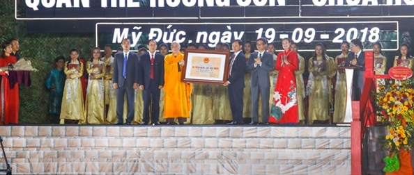 Chùa Hương nhận Bằng di tích Quốc gia đặc biệt