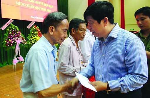 Tích cực tham gia công tác xã hội, bảo đảm ANTT cơ sở