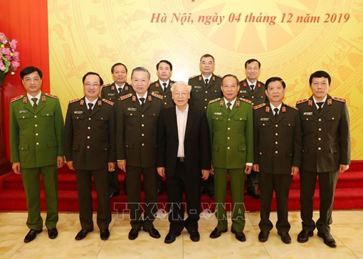 Phát huy tinh thần trách nhiệm nêu gương, tính tiên phong, gương mẫu, cán bộ, chiến sĩ trong toàn lực lượng CAND quyết tâm hoàn thành xuất sắc mọi nhiệm vụ được Đảng và Nhân dân giao phó