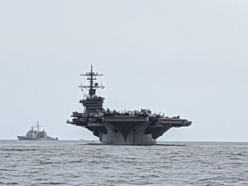 Nhóm tàu sân bay tác chiến Theodore Roosevelt đến Việt Nam