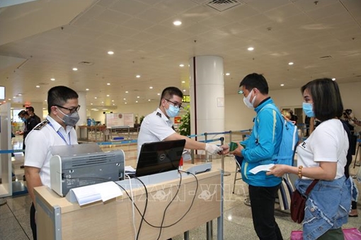 Từ 12h00 hôm nay, tạm dừng nhập cảnh khách du lịch nước ngoài 