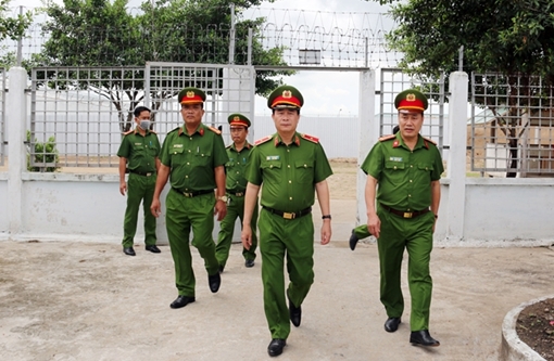 Thứ trưởng Lê Quốc Hùng làm việc với Công an Sóc Trăng và Trại giam Kênh 5