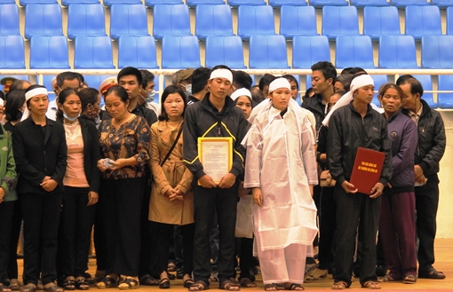 Tiễn đưa Đại úy Trương Văn Thắng về nơi an nghỉ cuối cùng