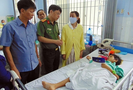 Mang yêu thương về với người dân xứ Quảng