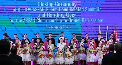Hơn 80 văn kiện được ký kết tại Hội nghị cấp cao ASEAN 37 