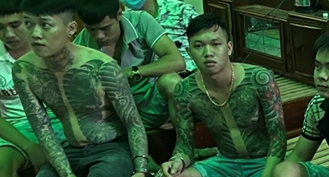 Nhóm thanh niên xăm trổ thuê nhà để sử dụng ma tuý