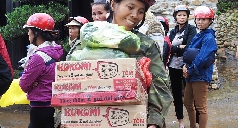 Người dân TP Ninh Bình chia sẻ khó khăn với đồng bào Quảng Trị bị lũ lụt