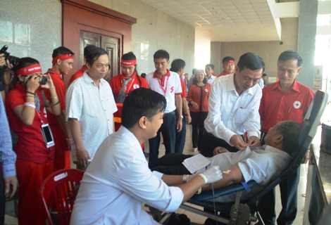 Hành trình đỏ “Giọt hồng đất lửa”