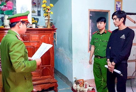 Lừa chị ruột mang tài sản đi cầm cố