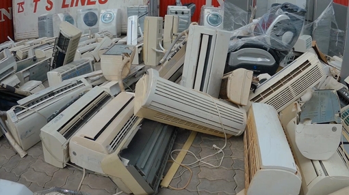 Hàng nghìn thiết bị điện máy Nhật Bản cũ được nhập khẩu thành... giấy