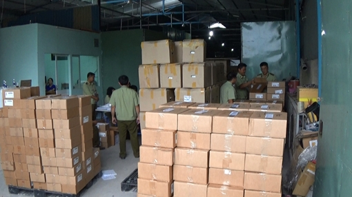 Lô hàng lậu hơn chục tỷ đồng bị thu giữ