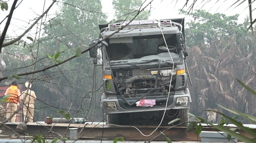 Trục vớt thành công xe ben làm sập cầu Long Kiểng