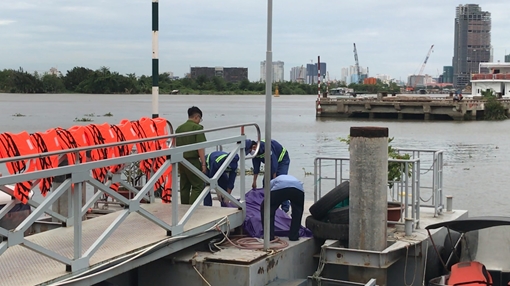 Đi câu cá phát hiện thi thể người đàn ông trên sông