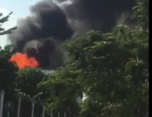 Nổ trạm biến áp, nhiều khu vực TP Hồ Chí Minh mất điện