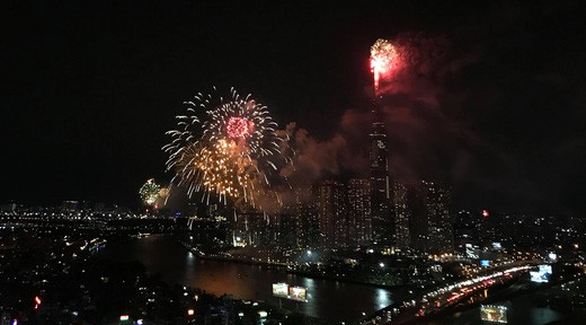 Cấm và hạn chế một số tuyến đường phục vụ bắn pháo hoa mừng Quốc Khánh