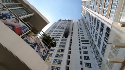 Căn hộ chung cư phát hỏa, nhiều người tháo chạy tán loạn