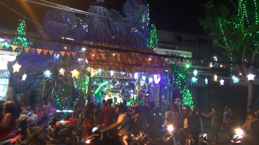 Hàng triệu người dân vui đón Giáng Sinh 2019