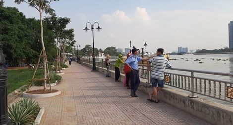 Tìm kiếm thanh niên nhảy cầu Sài Gòn  