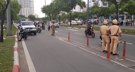 Người phụ nữ bị xe chở rác cán tử vong