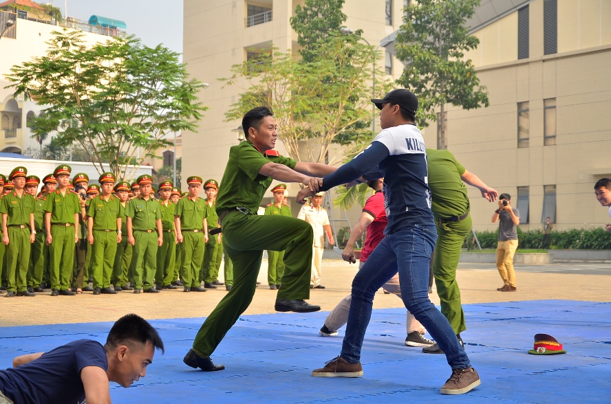 Công an TP Hồ Chí Minh ra mắt “Quả đấm thép”