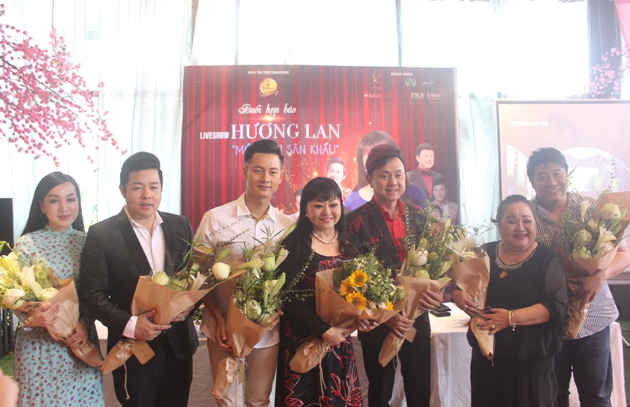 Nghệ sĩ Hương Lan tổ chức liveshow lớn nhất trong cuộc đời ca hát