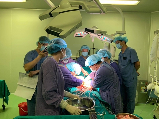 Thầy thuốc, Hàng không và Công an phối hợp thực hiện thành công ca ghép gan xuyên Việt