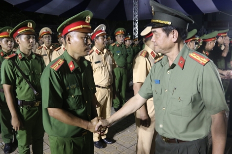 Công an TP Hồ Chí Minh tổ chức Lễ ra quân tấn công trấn áp tội phạm