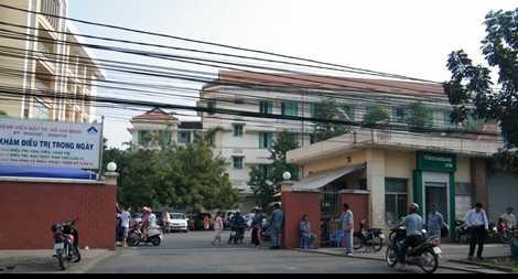 Bắt tạm giam phó giám đốc BV Mắt TP Hồ Chí Minh 