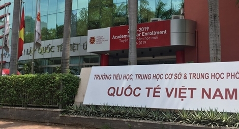 Giáo viên nước ngoài mắc COVID-19, hơn 100 thầy trò của Trường Việt Úc thành F1 