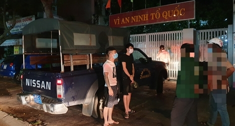 Tuần tra đêm phát hiện nhiều con nghiện đi mua thuốc 