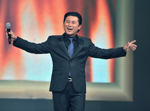  NSƯT Tạ Minh Tâm tổ chức liveshow đánh dấu 40 năm ca hát