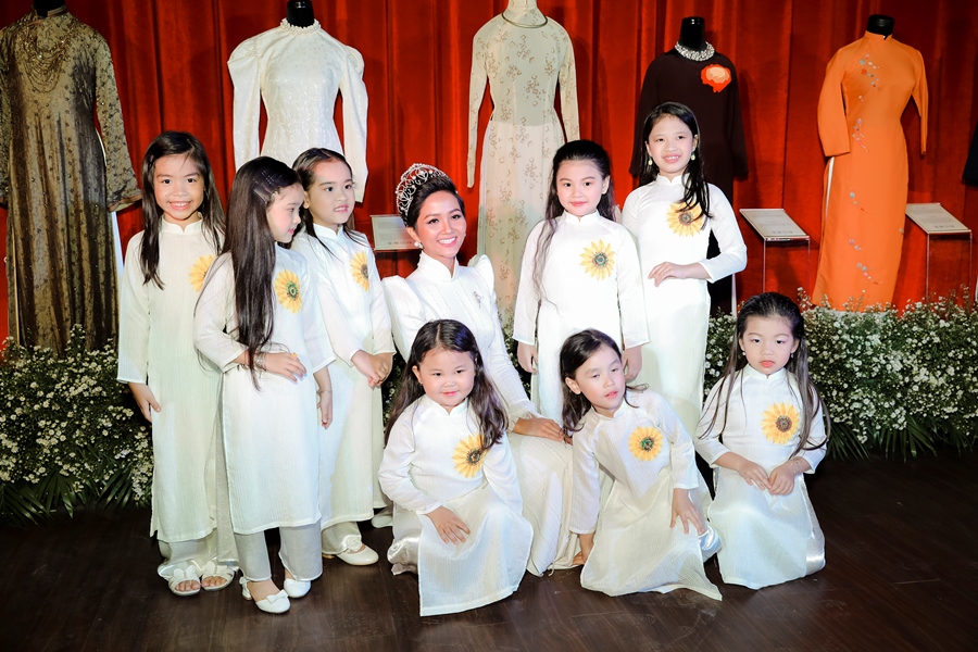 Hoa hậu H’Hen Niê là đại sứ hình ảnh Lễ hội Áo dài TP Hồ Chí Minh 